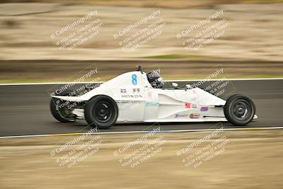 media/Jan-26-2025-CalClub SCCA (Sun) [[cfcea7df88]]/Group 7/Race/